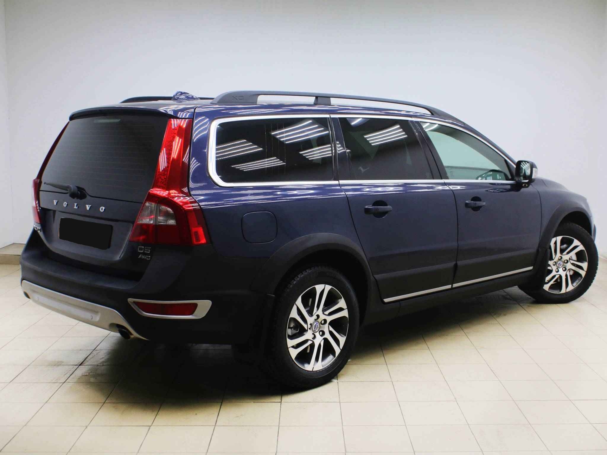 Volvo XC70, II