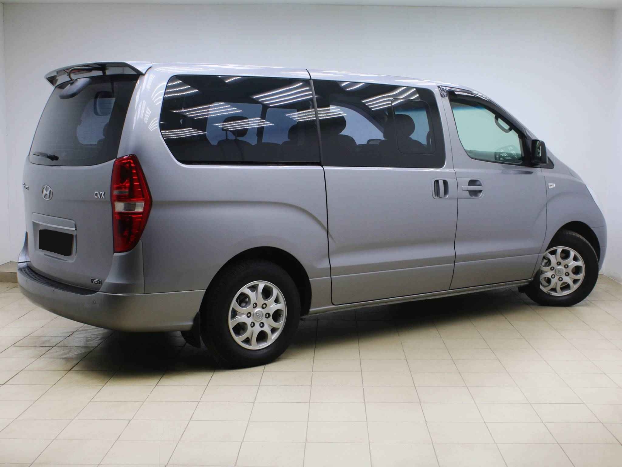 Hyundai Grand Starex, I