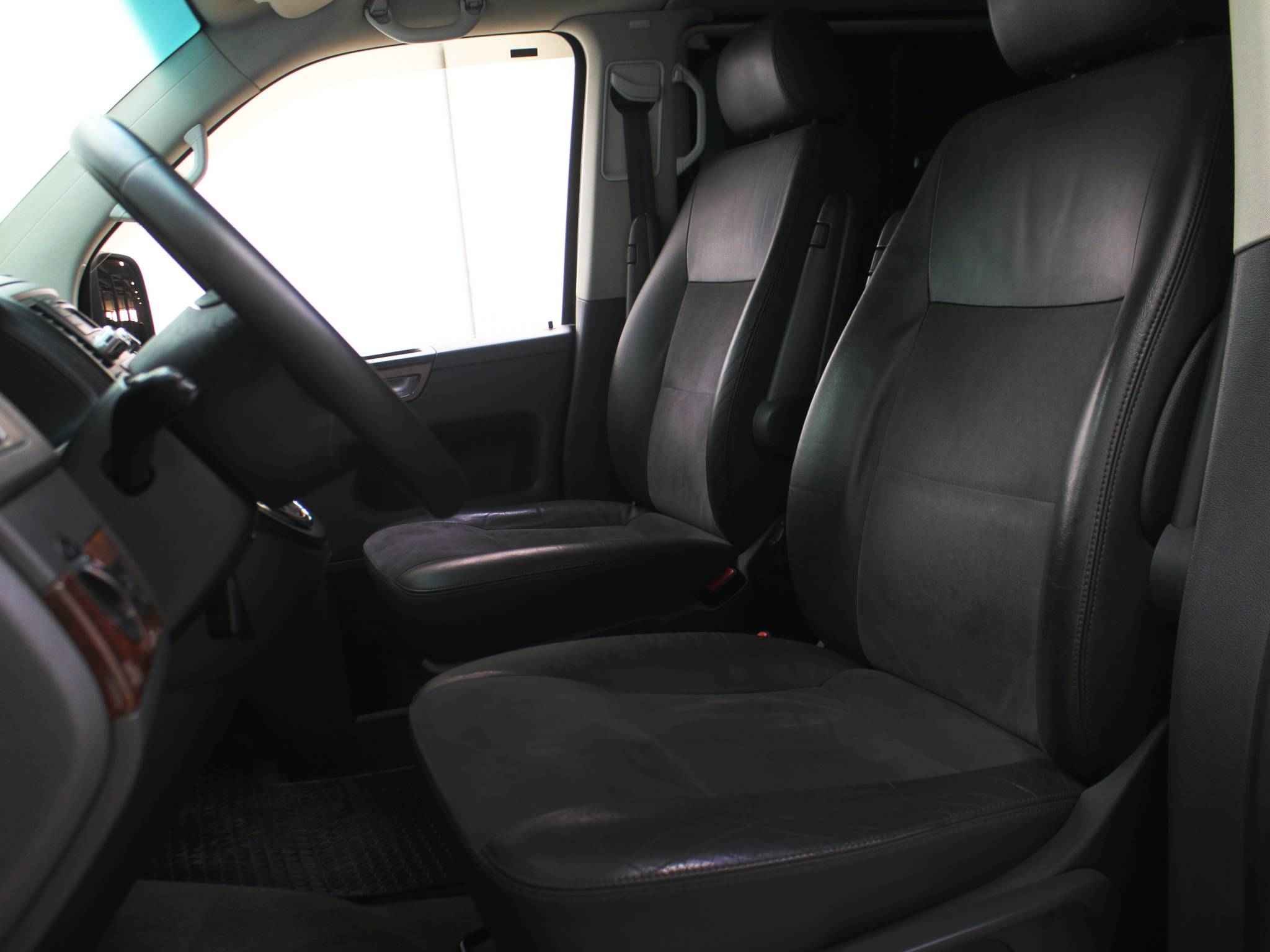 Volkswagen Multivan, T5