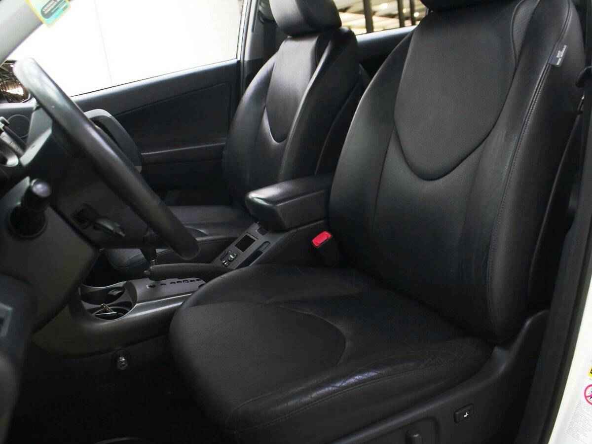 Toyota RAV4, III (XA30)