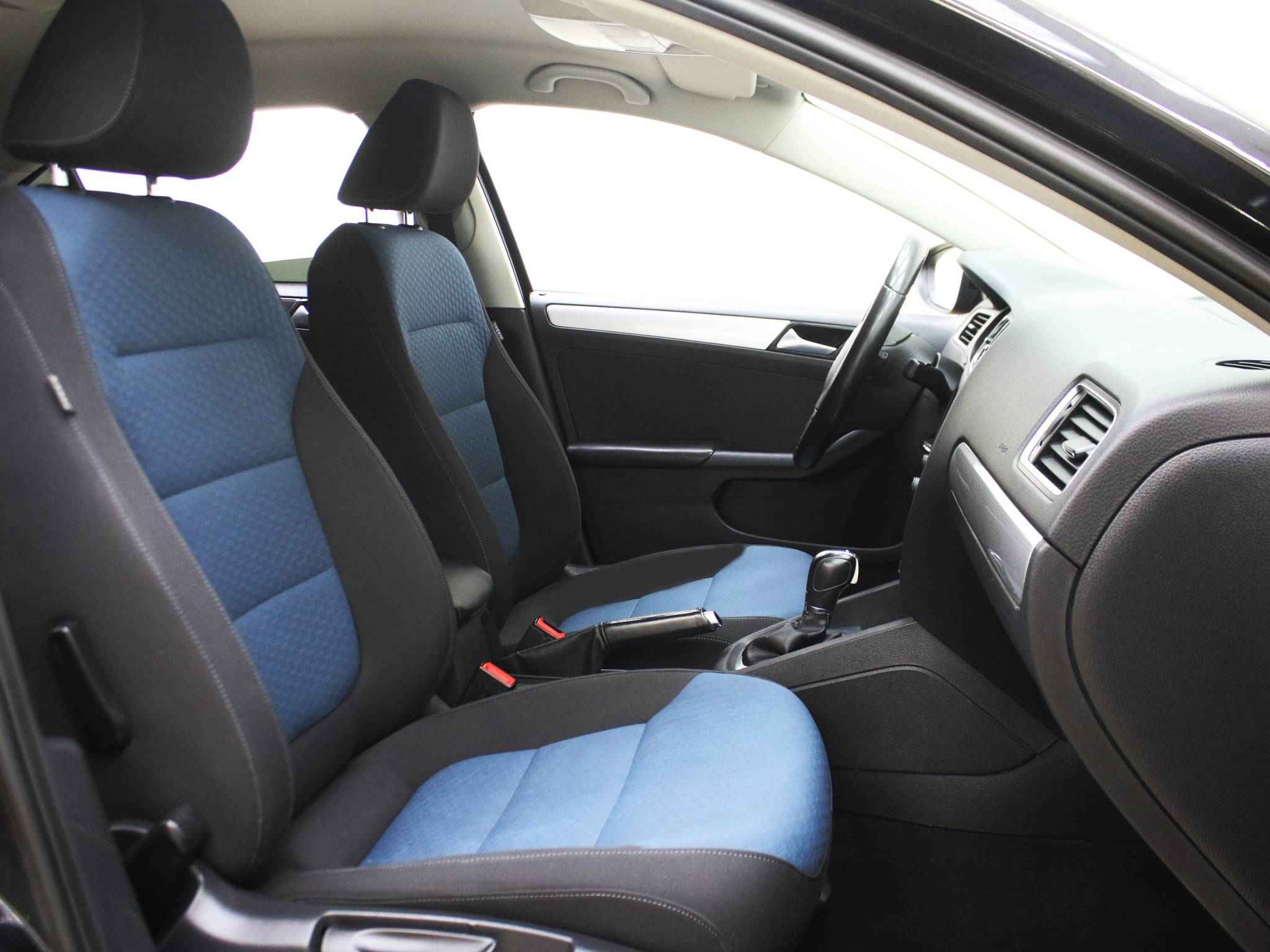 Volkswagen Jetta, VI