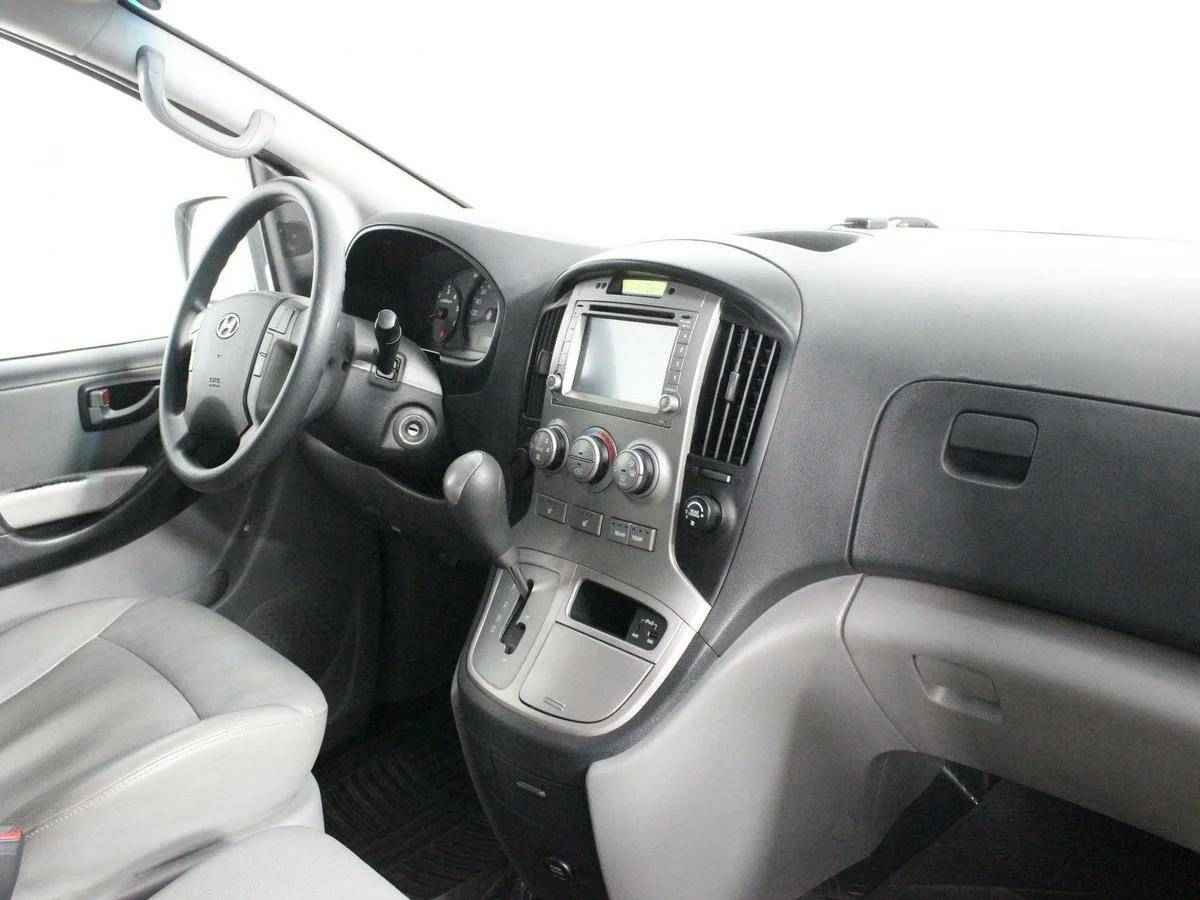 Hyundai Grand Starex, I