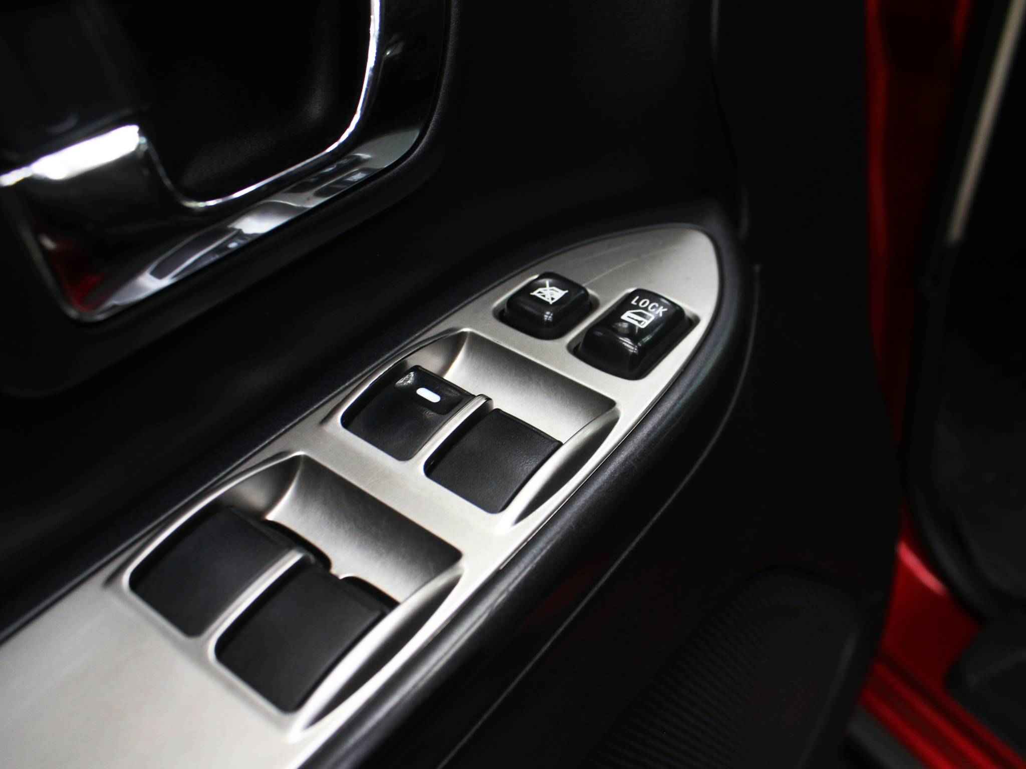 Mitsubishi Pajero, IV