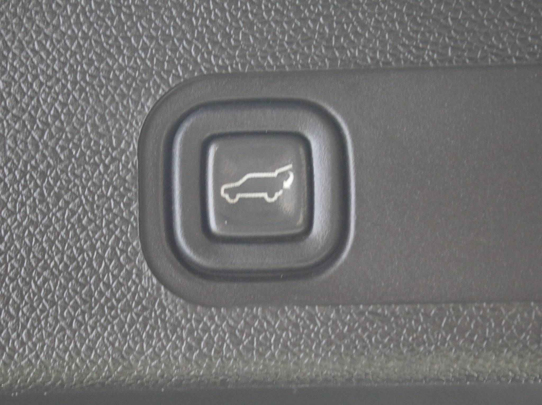 Chevrolet Tahoe, III