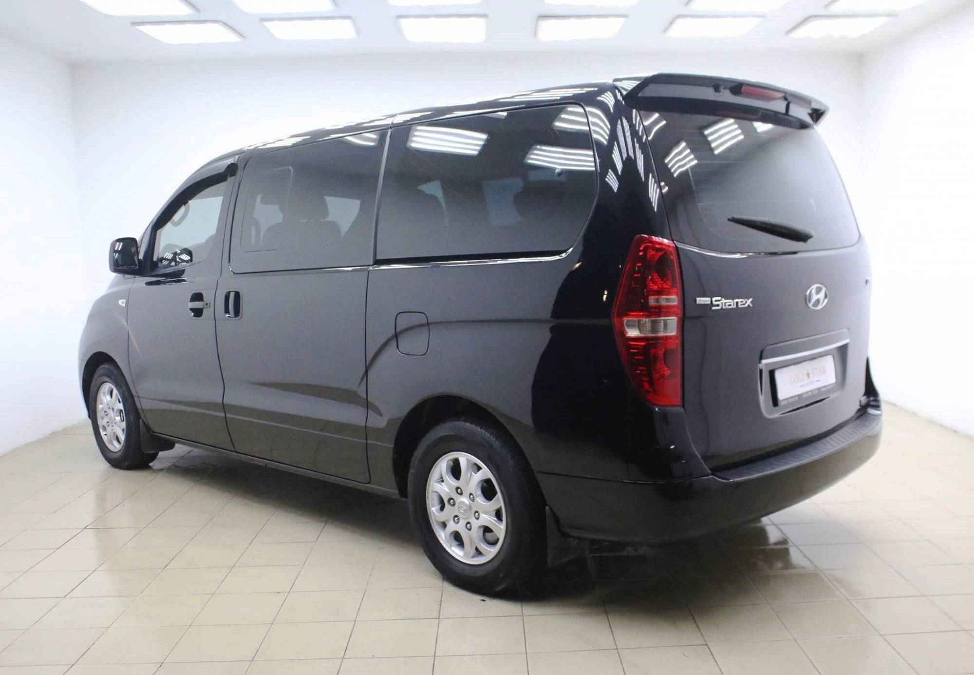 Hyundai Grand Starex, I