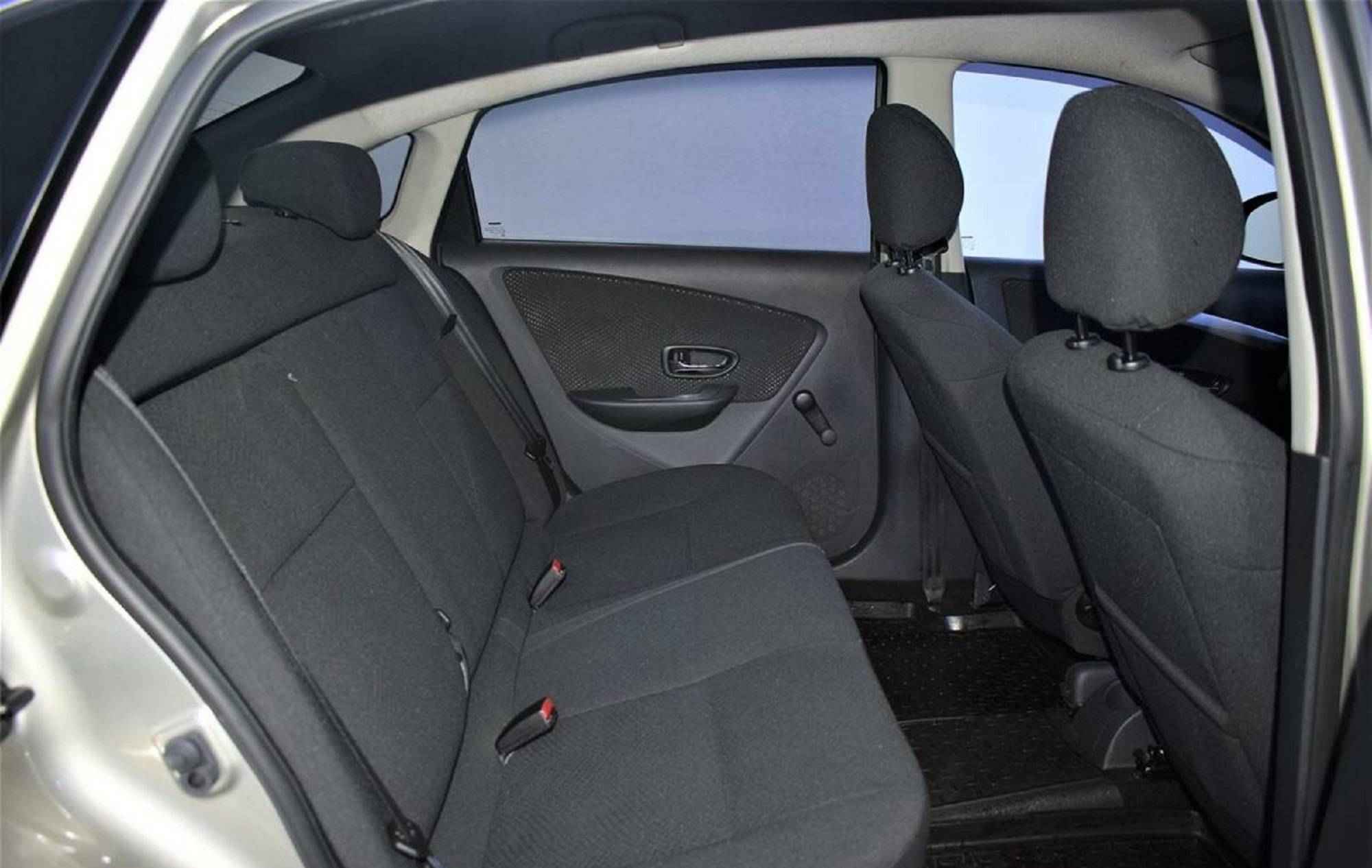 Nissan Almera, III (G15)