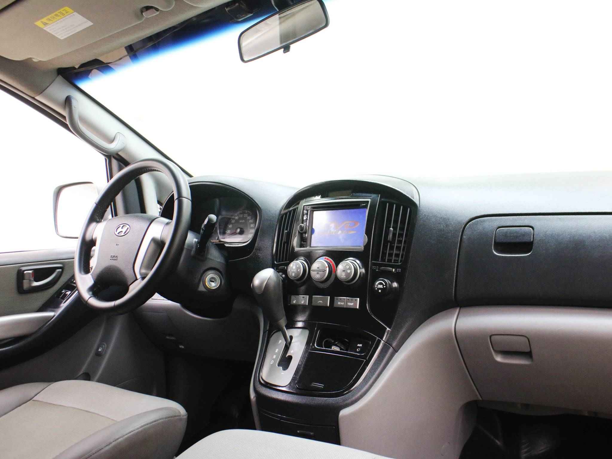 Hyundai Grand Starex, I