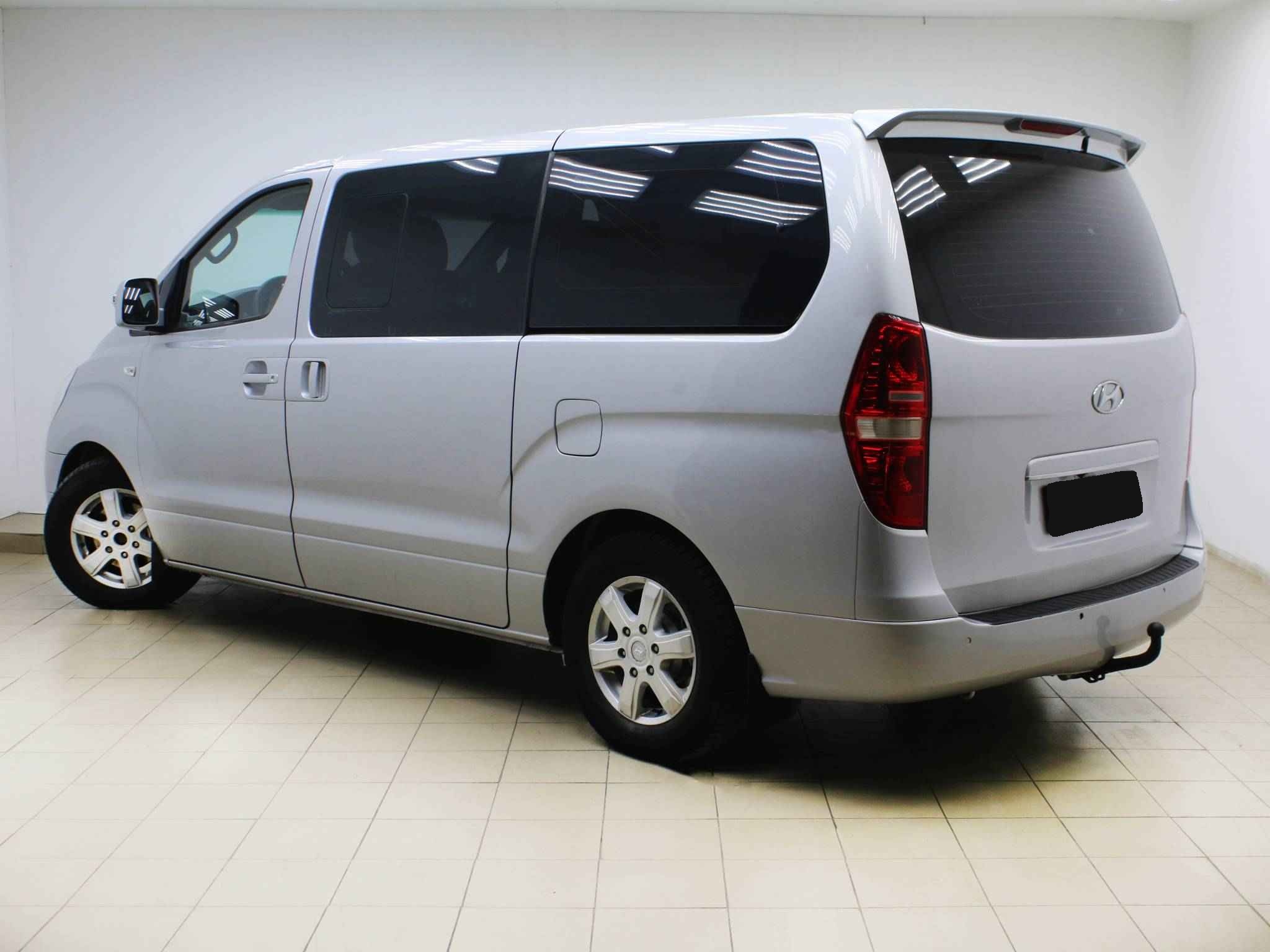 Hyundai Grand Starex, I