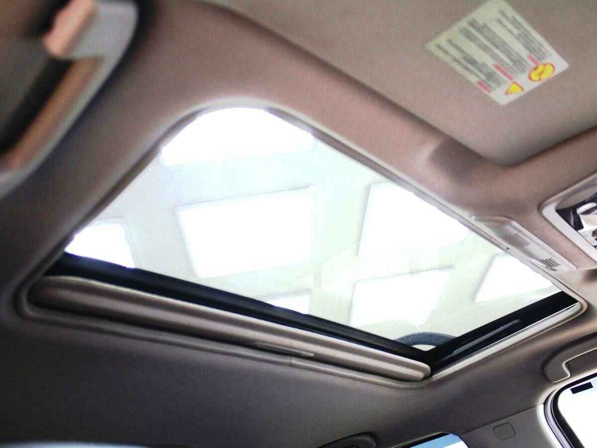 Nissan Pathfinder, III