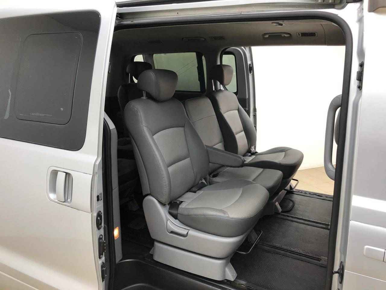 Hyundai Grand Starex, I