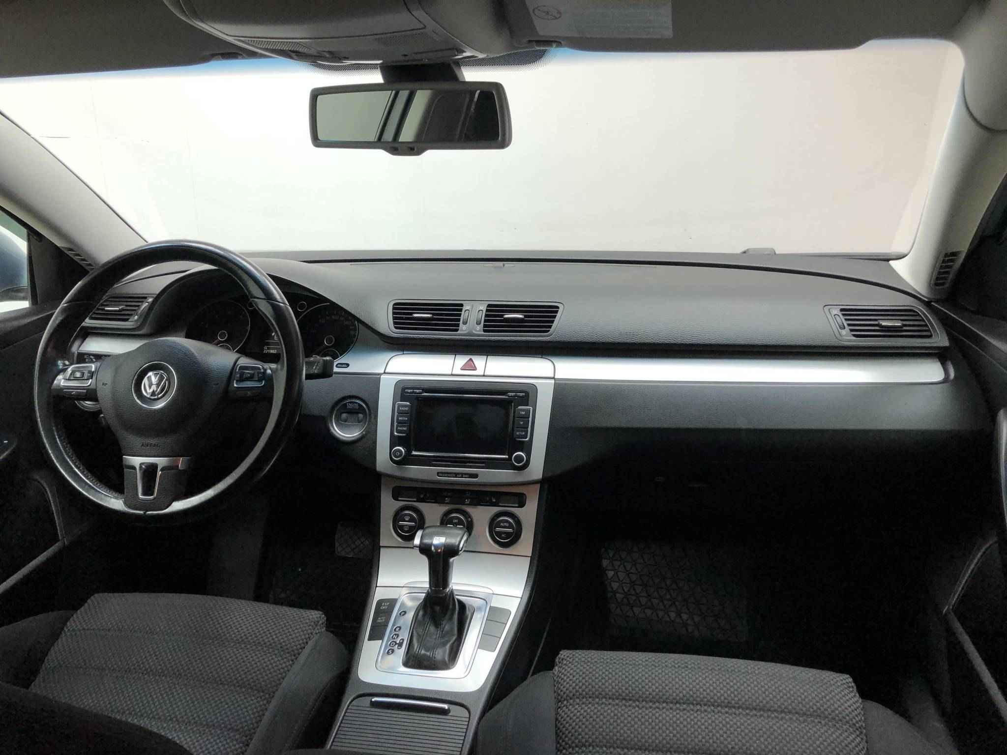Volkswagen Passat, B6