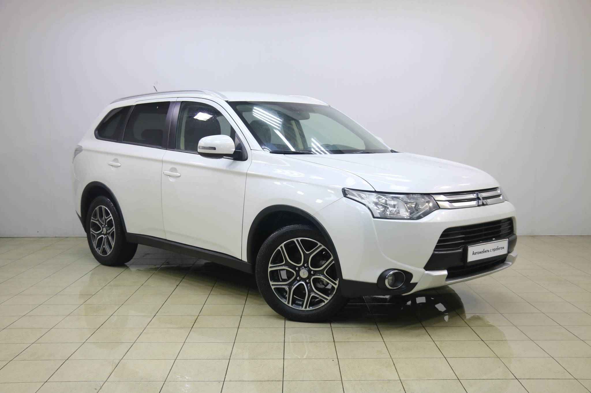 Mitsubishi Outlander, III