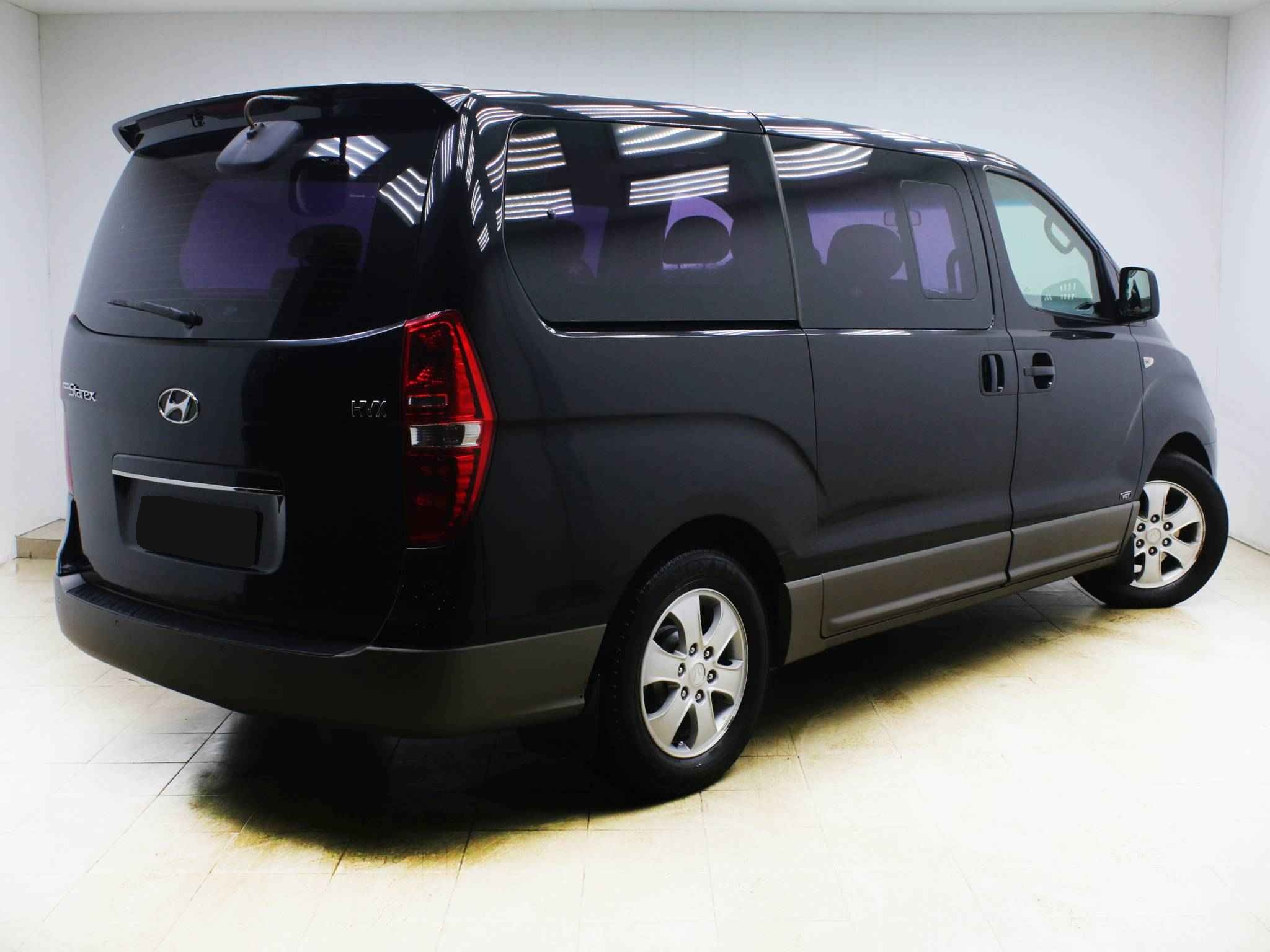 Hyundai Grand Starex, I