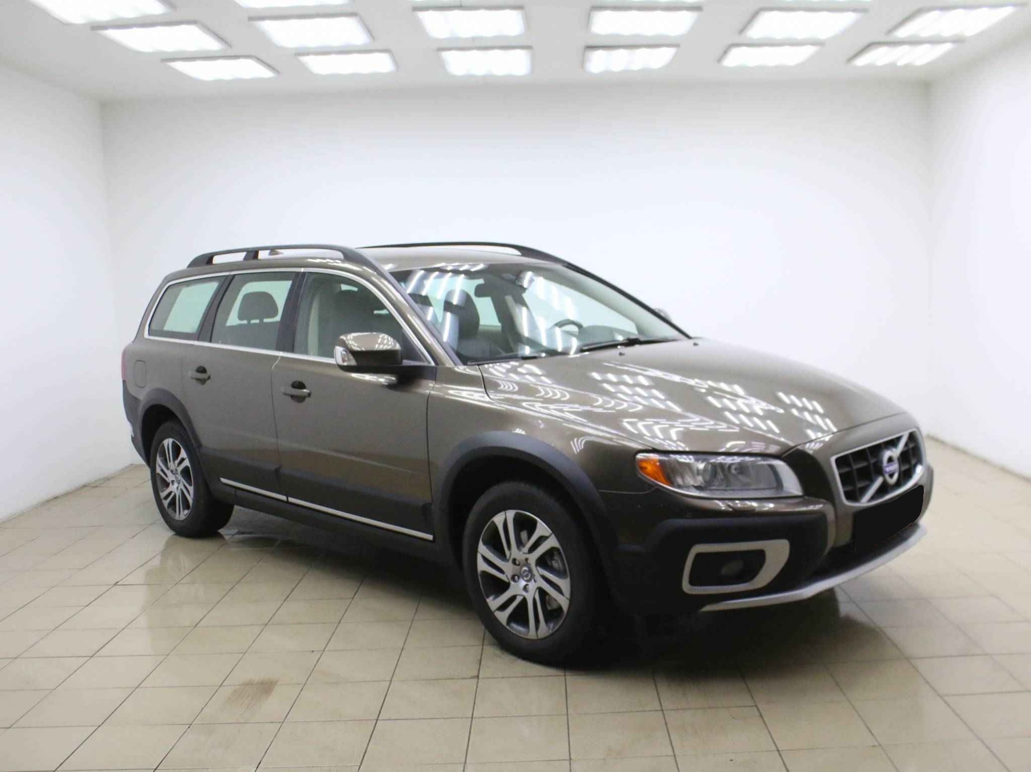 Volvo XC70, II