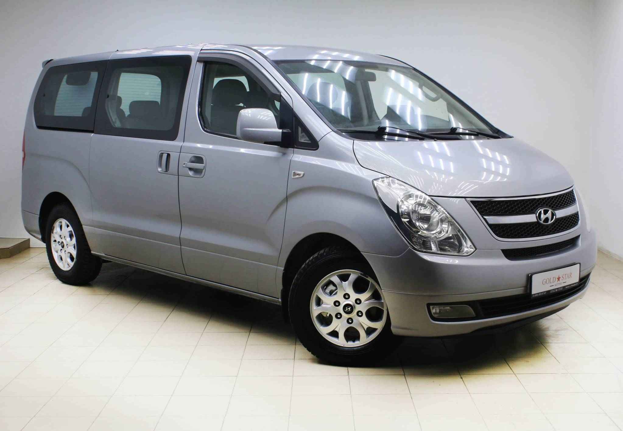 Hyundai Grand Starex, I
