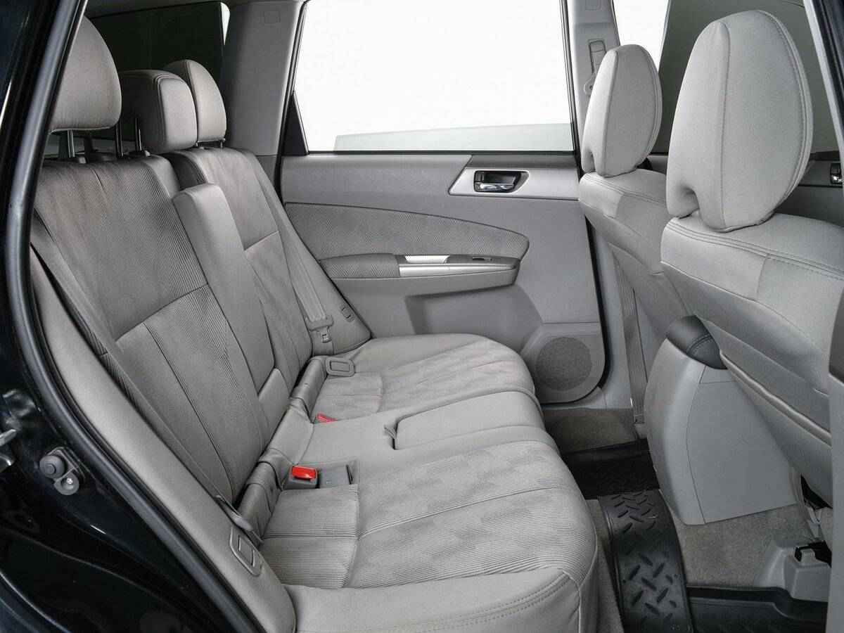 Subaru Forester, III