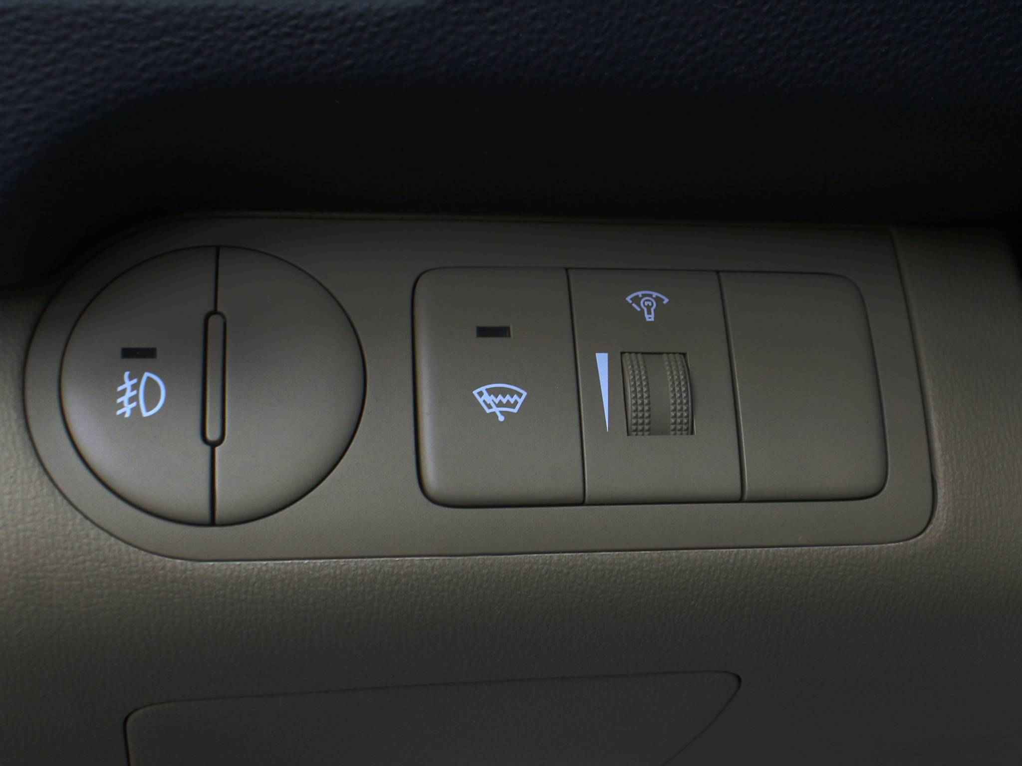 Hyundai Grand Starex, I