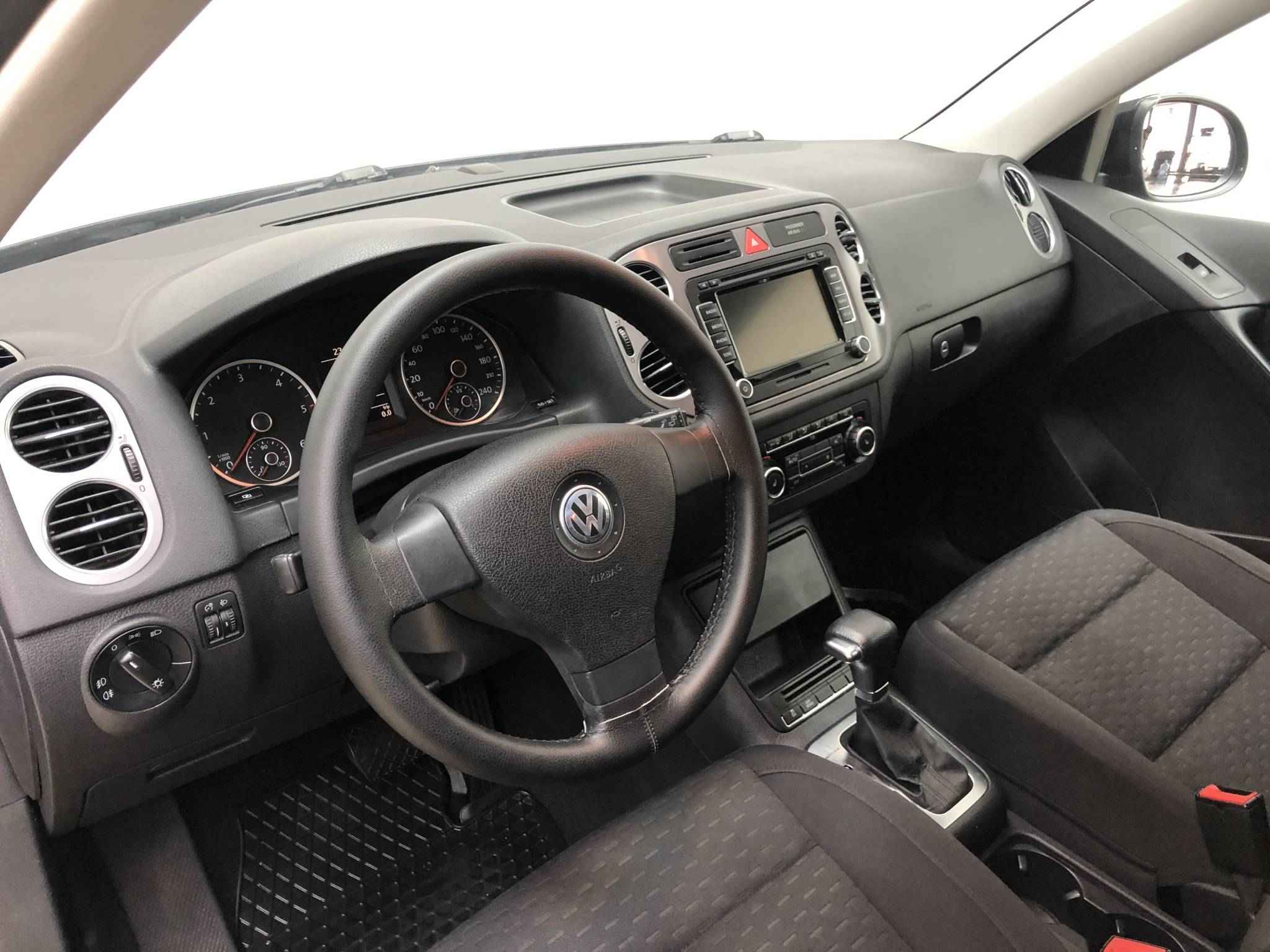 Volkswagen Tiguan, I