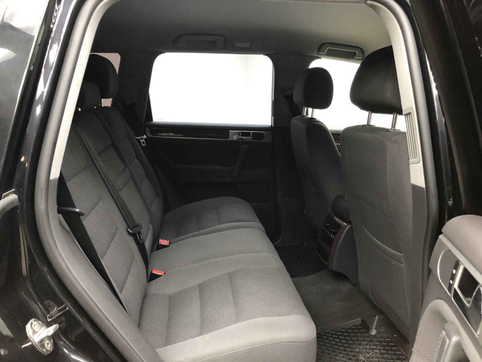 Volkswagen Touareg, I