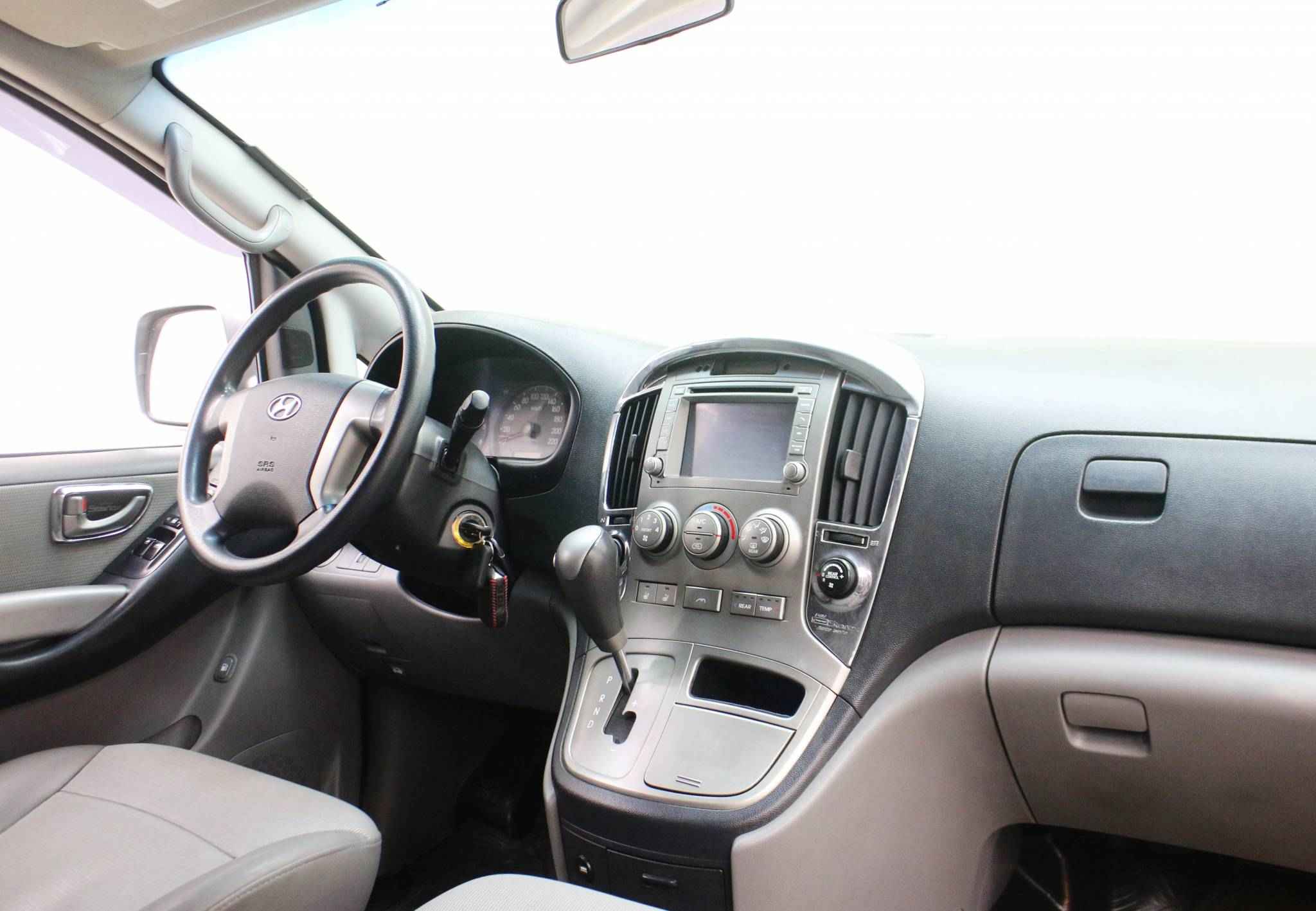 Hyundai Grand Starex, I