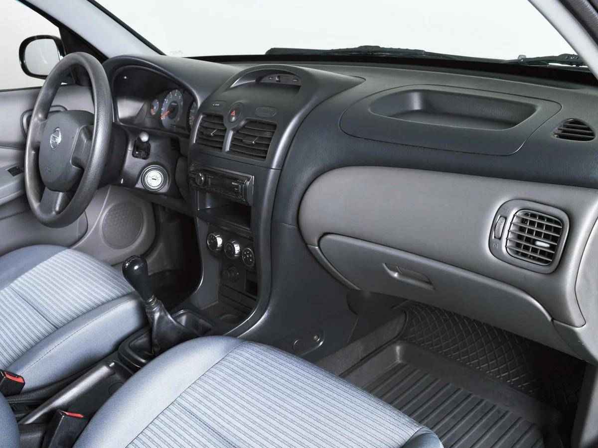 Nissan Almera Classic, I