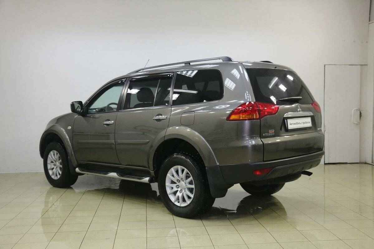 Mitsubishi Pajero Sport, II