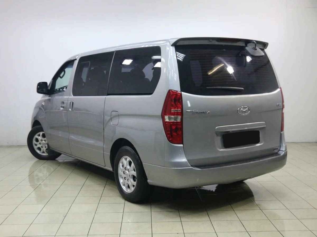 Hyundai Grand Starex, I