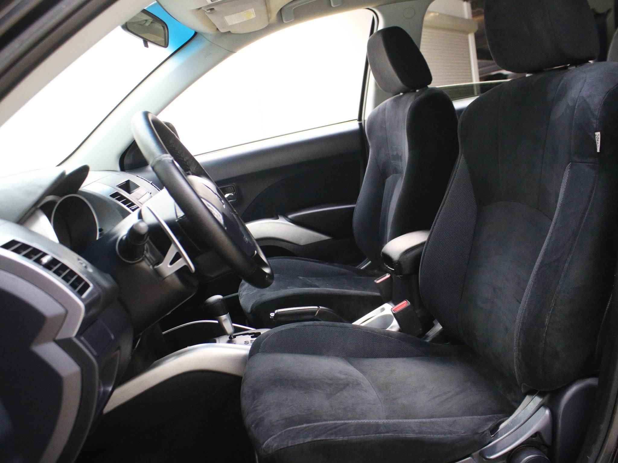 Mitsubishi Outlander, II