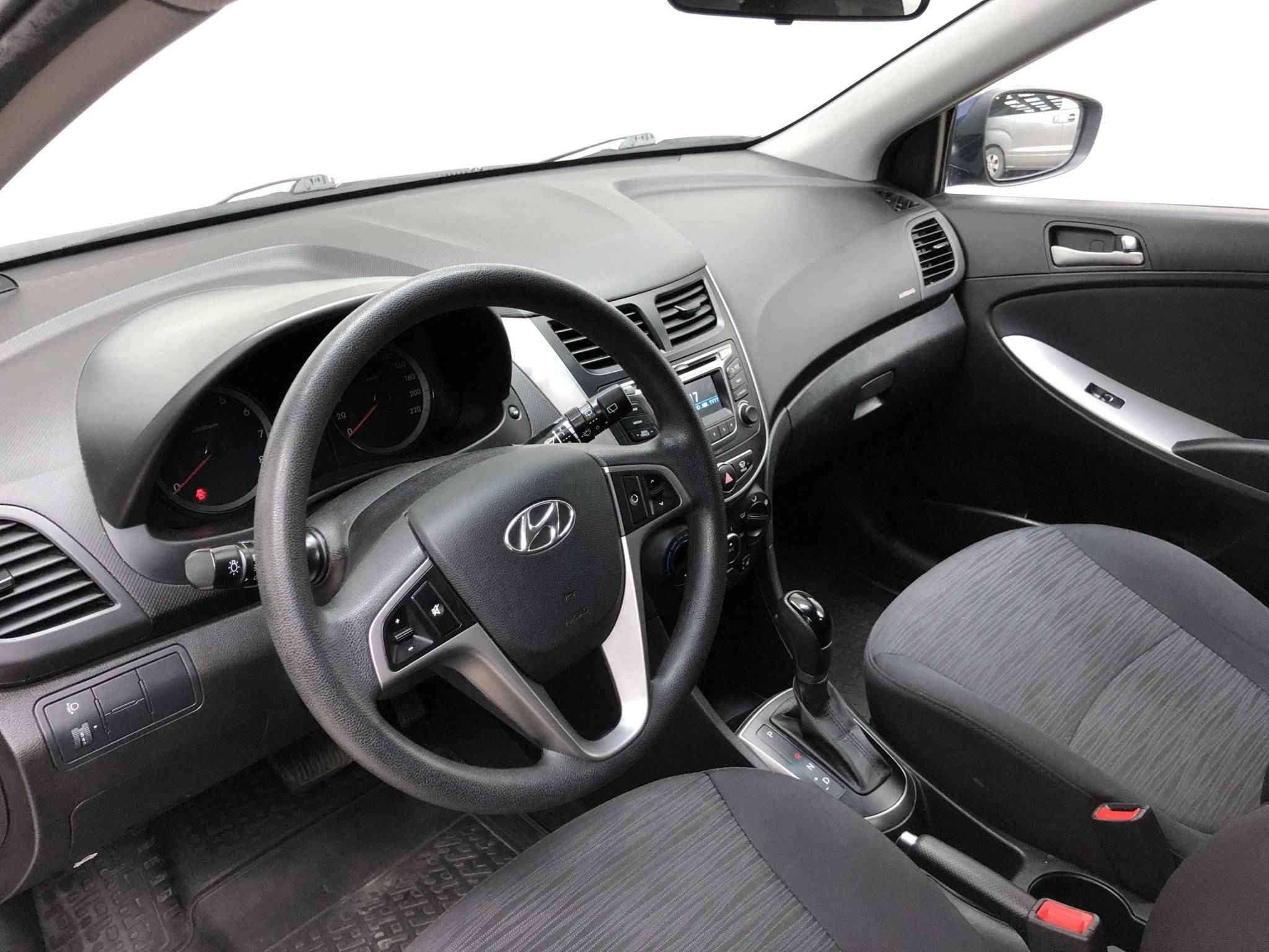 Hyundai Solaris, I Рестайлинг