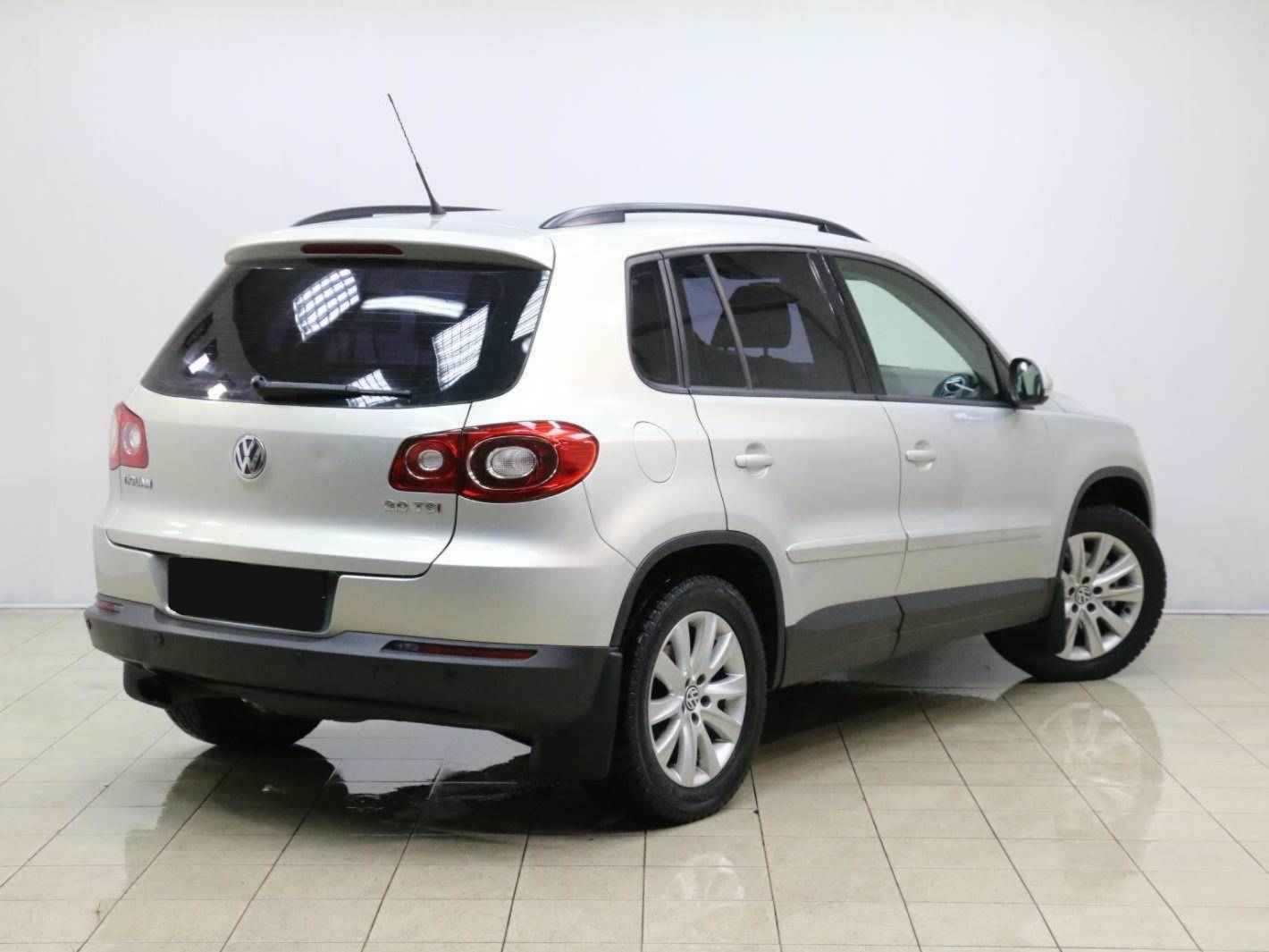 Volkswagen Tiguan, I
