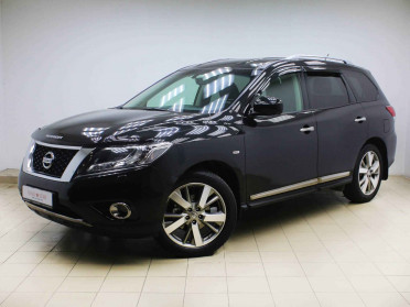 Nissan Pathfinder, IV