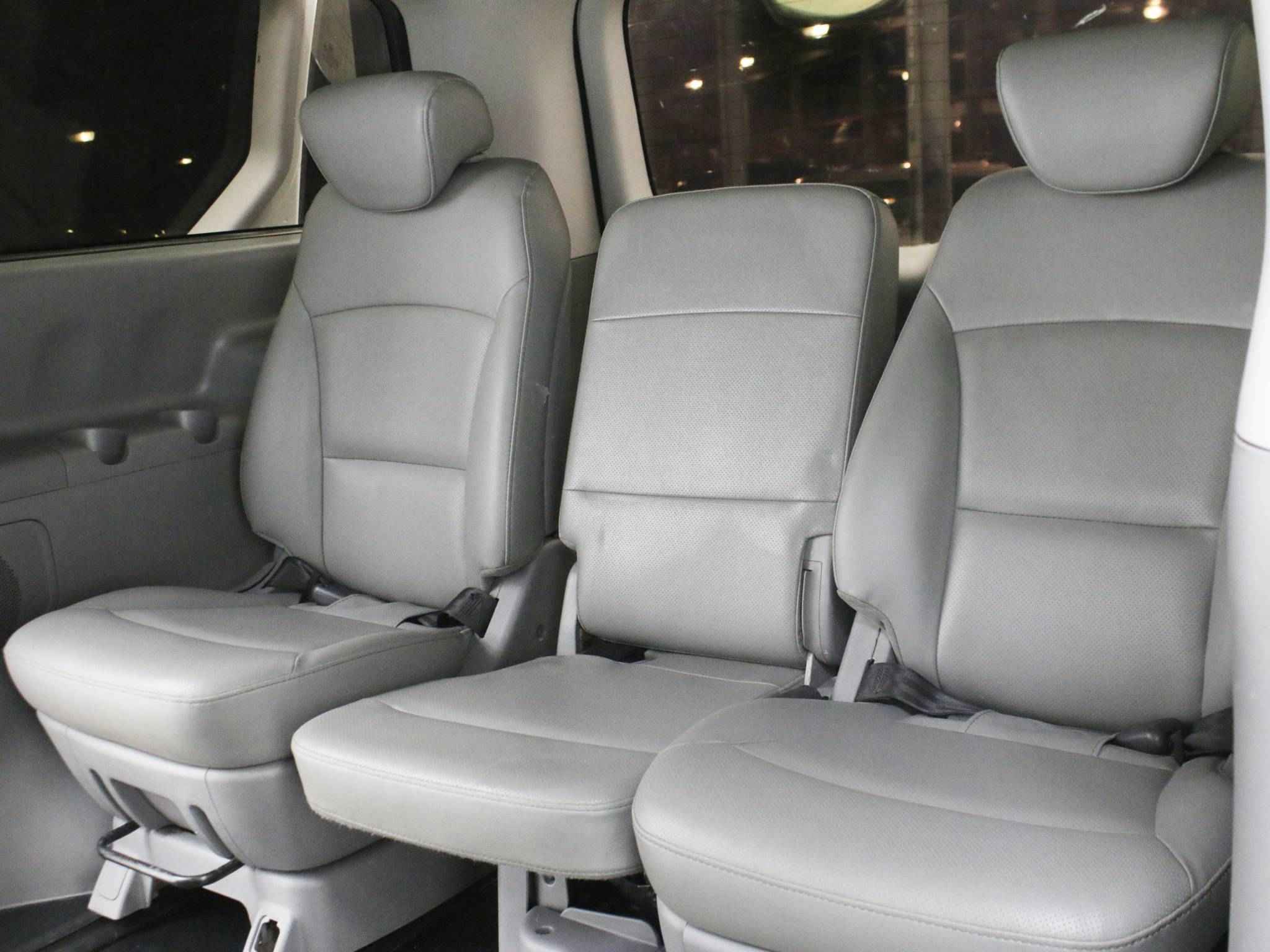 Hyundai Grand Starex, I