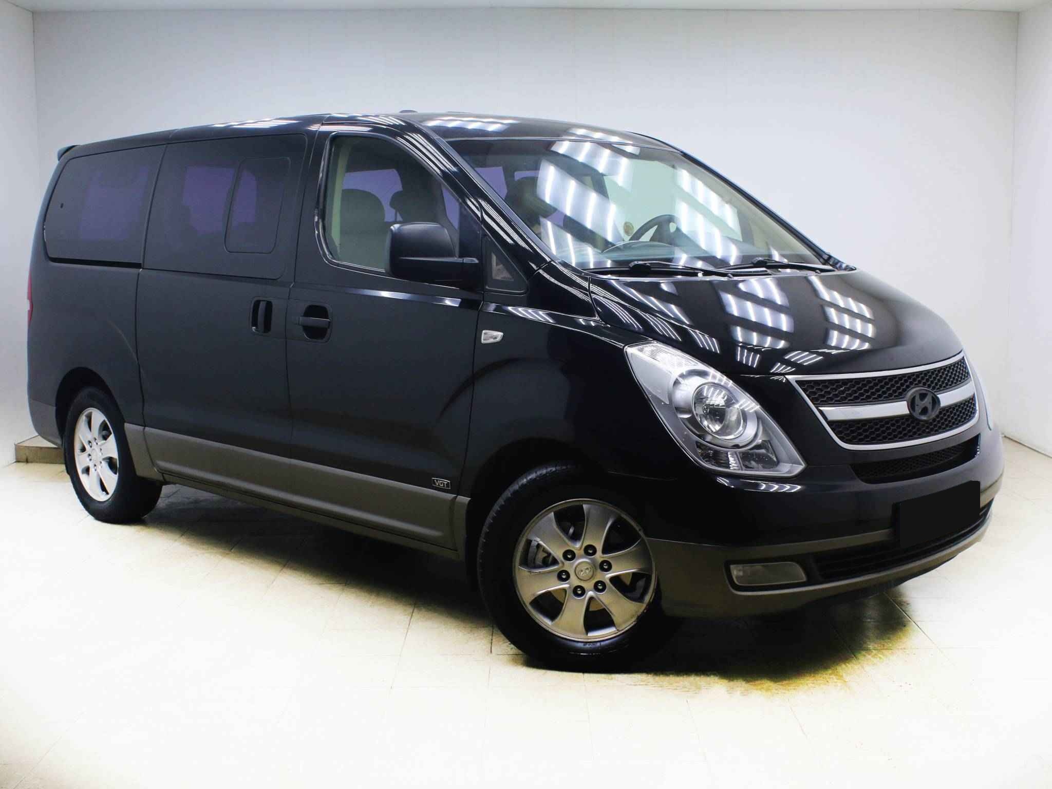 Hyundai Grand Starex, I