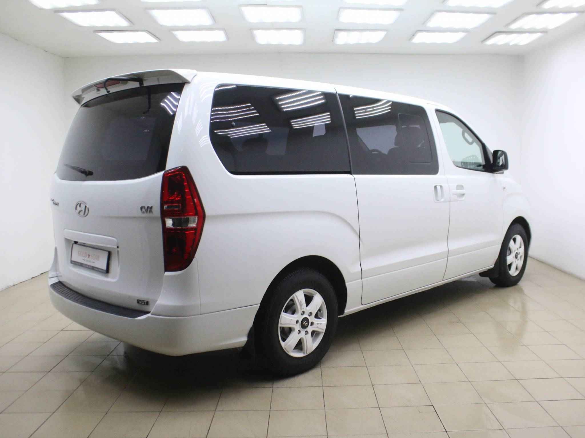 Hyundai Grand Starex, I