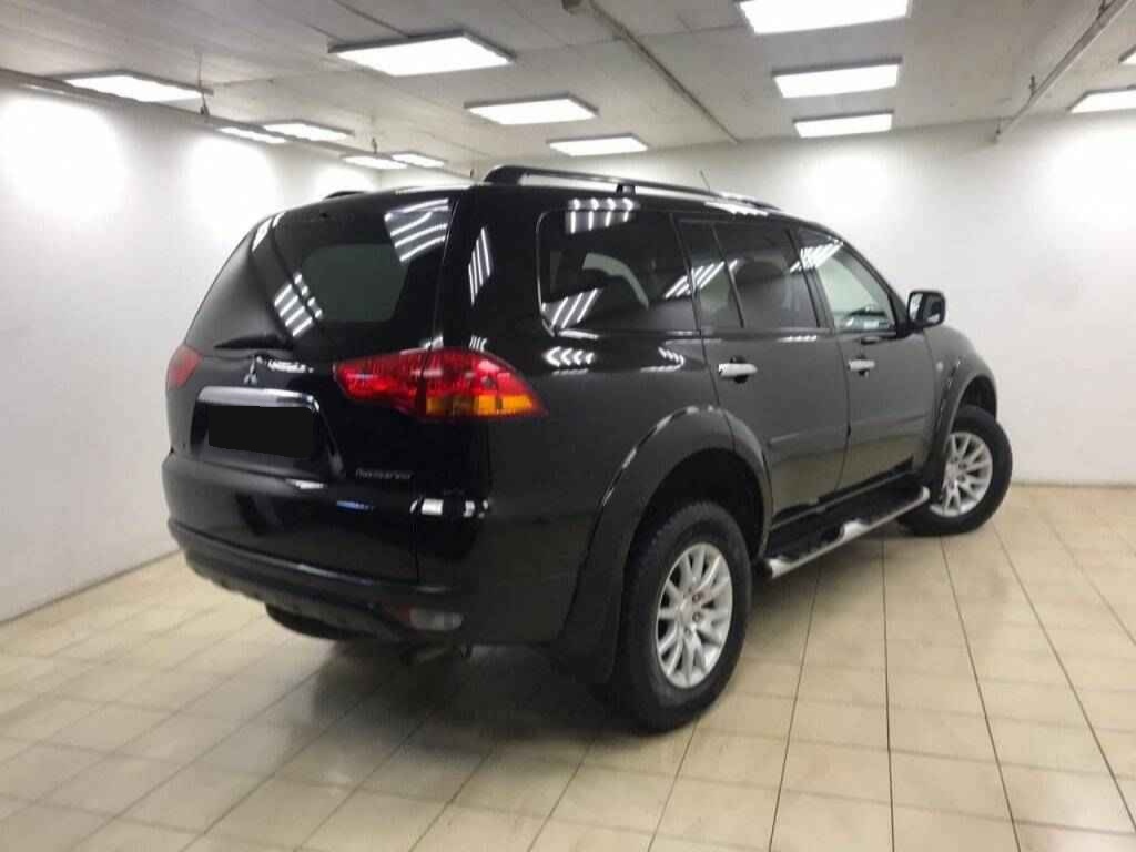 Mitsubishi Pajero Sport, II