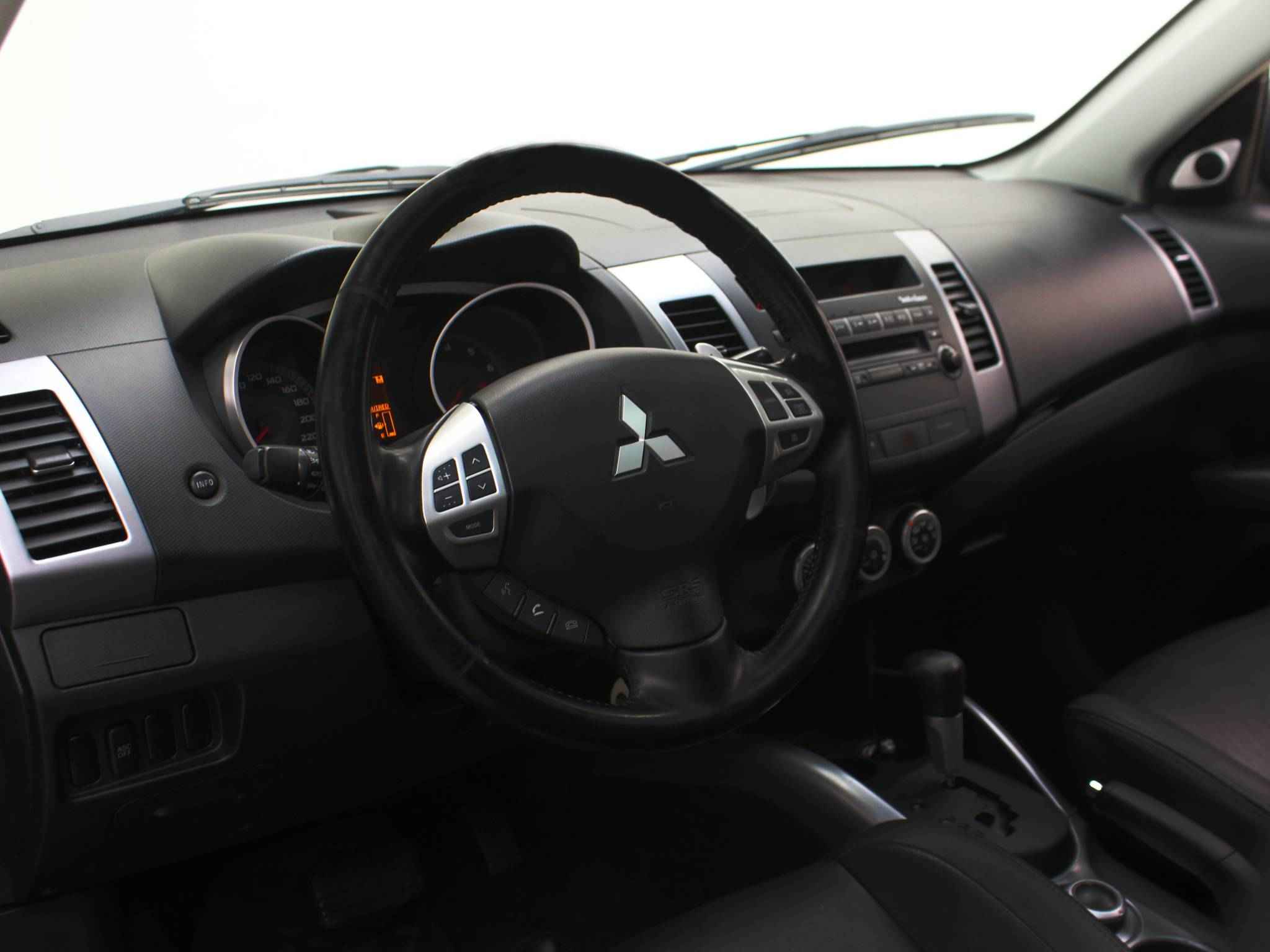 Mitsubishi Outlander, II