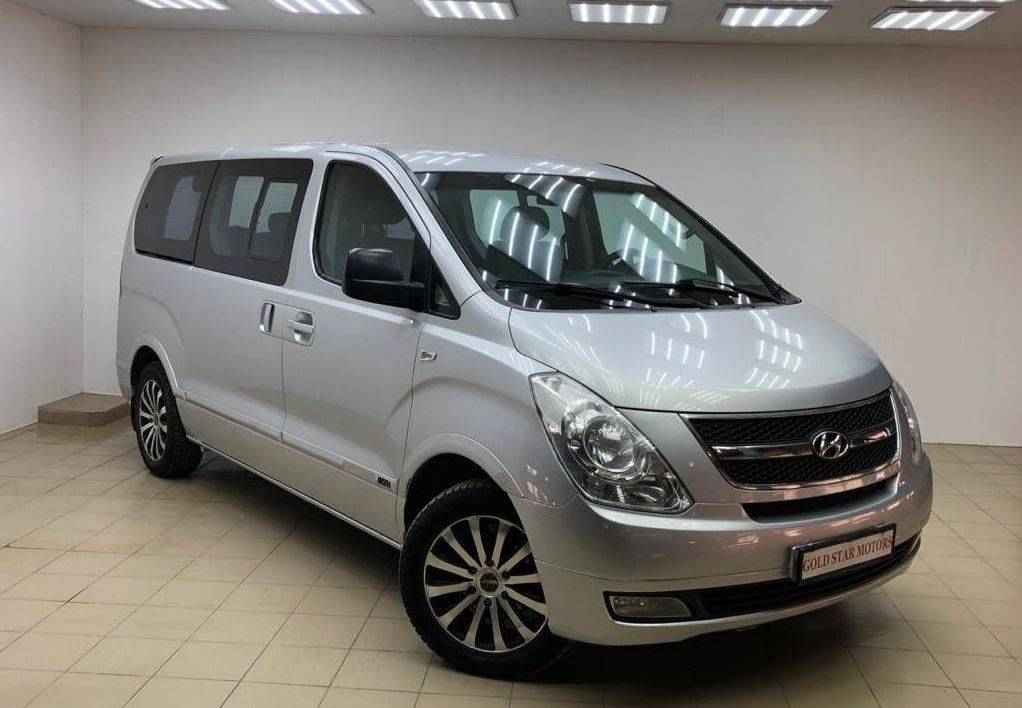 Hyundai Grand Starex, I