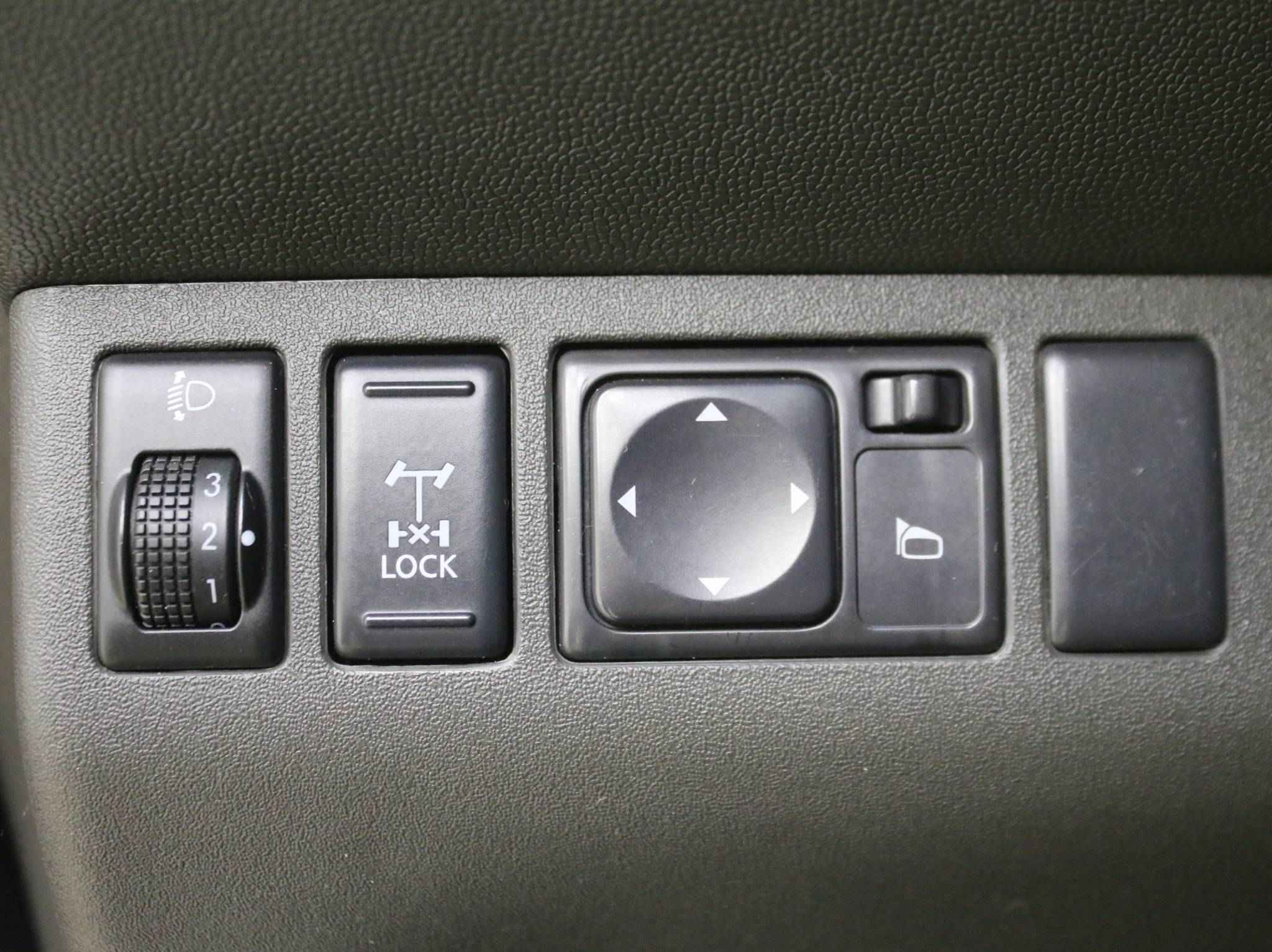 Nissan Navara (Frontier), III (D40) Рестайлинг