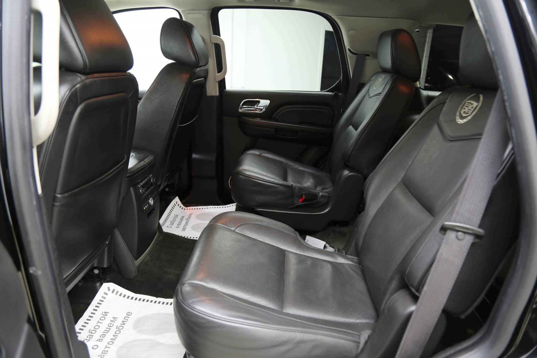 Cadillac Escalade, III