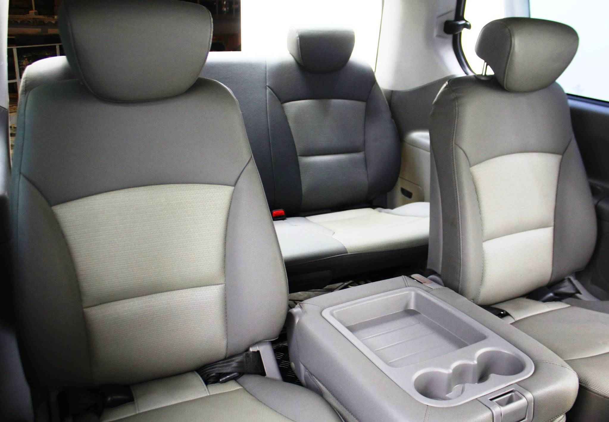 Hyundai Grand Starex, I