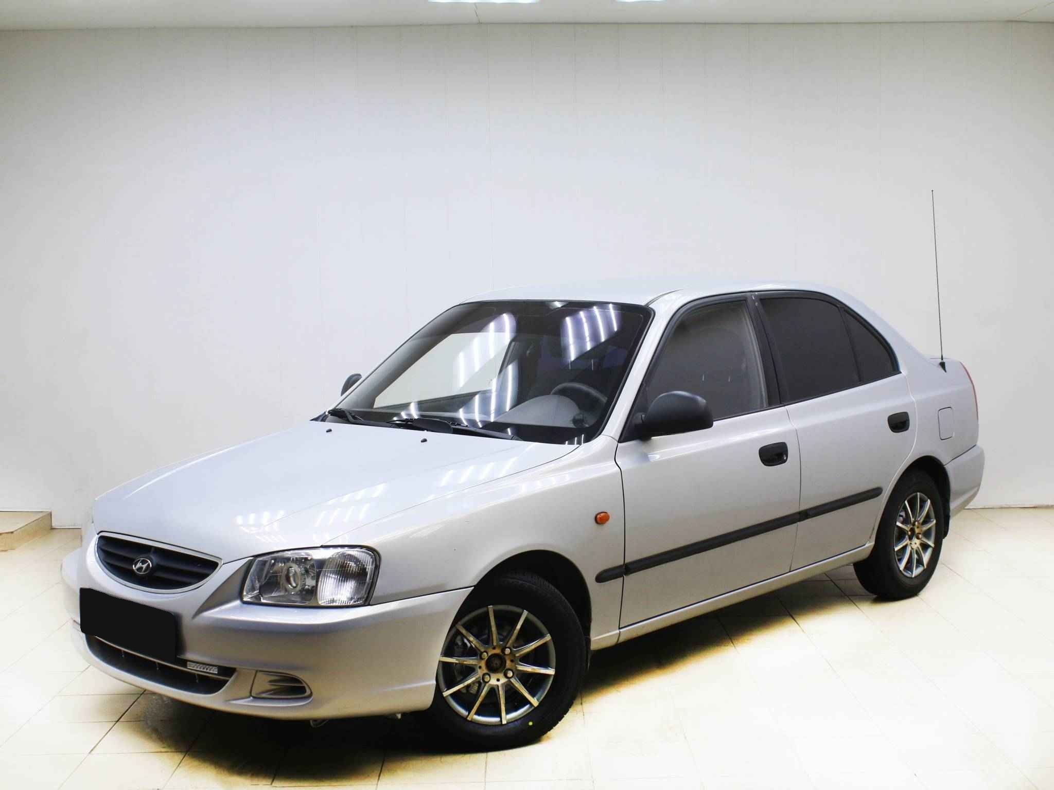 Hyundai Accent, II
