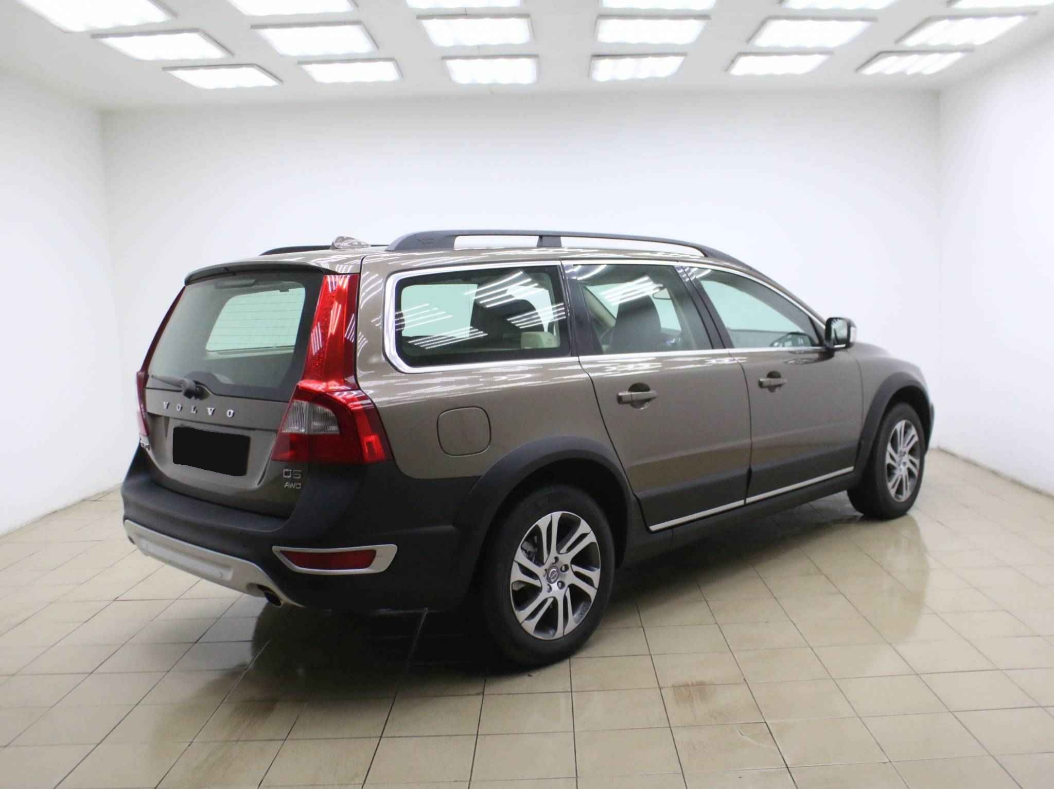 Volvo XC70, II