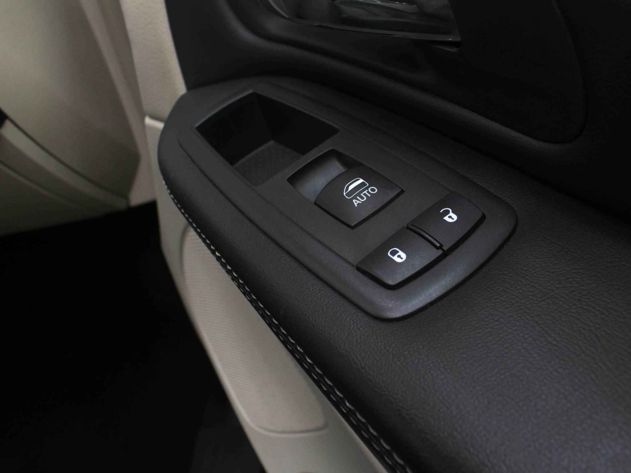 Chrysler Voyager, V Рестайлинг