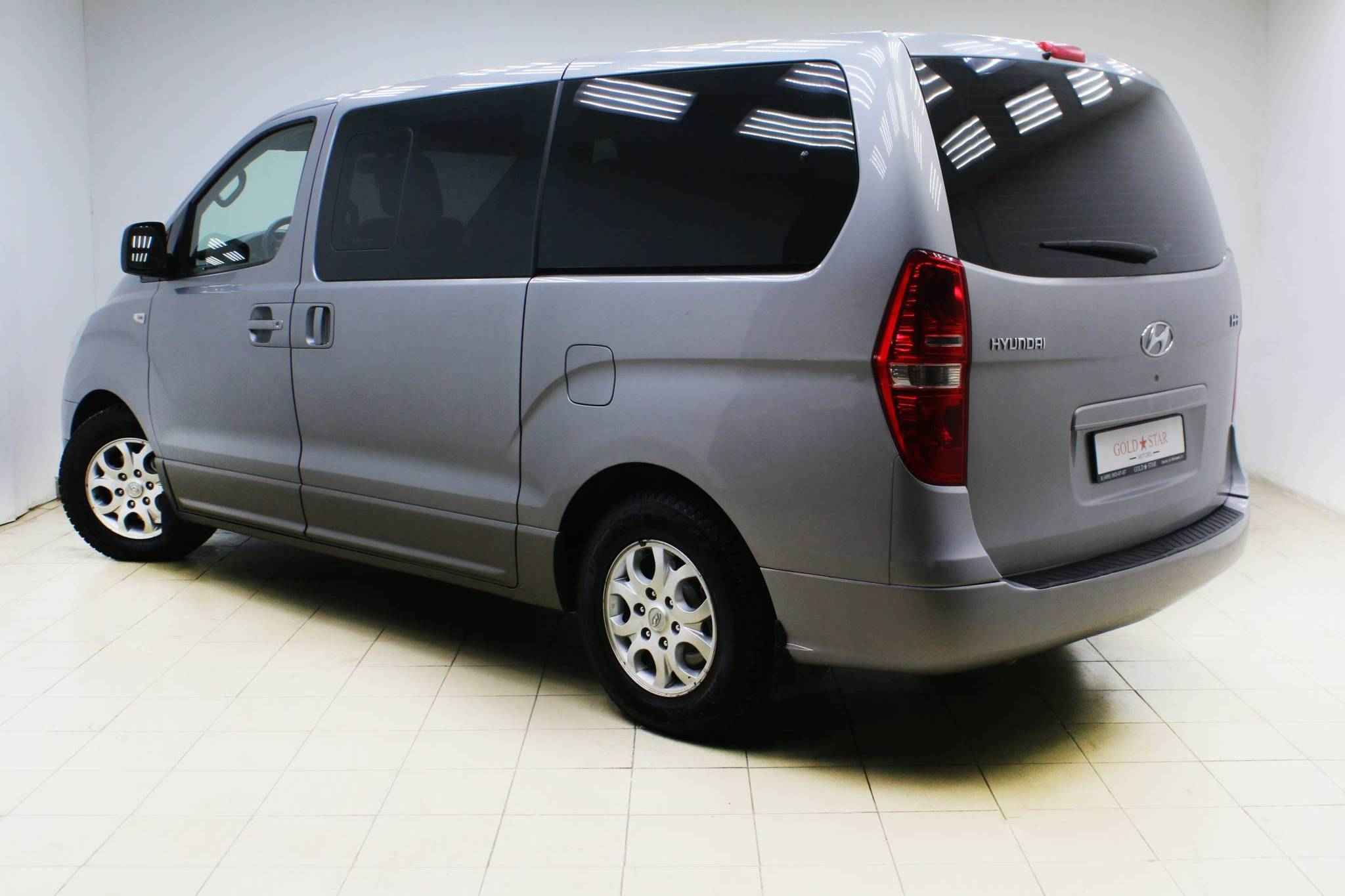 Hyundai H-1, II