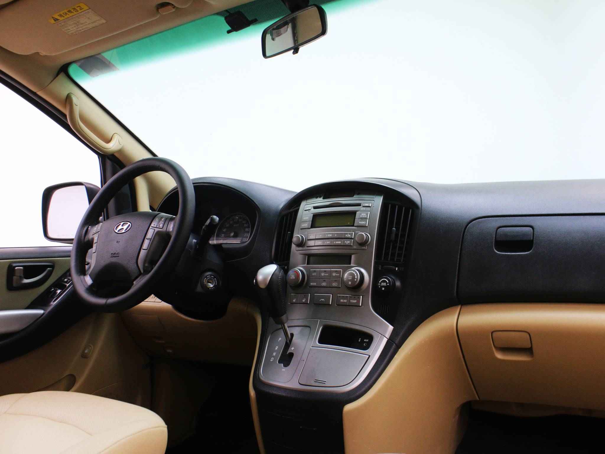 Hyundai Grand Starex, I