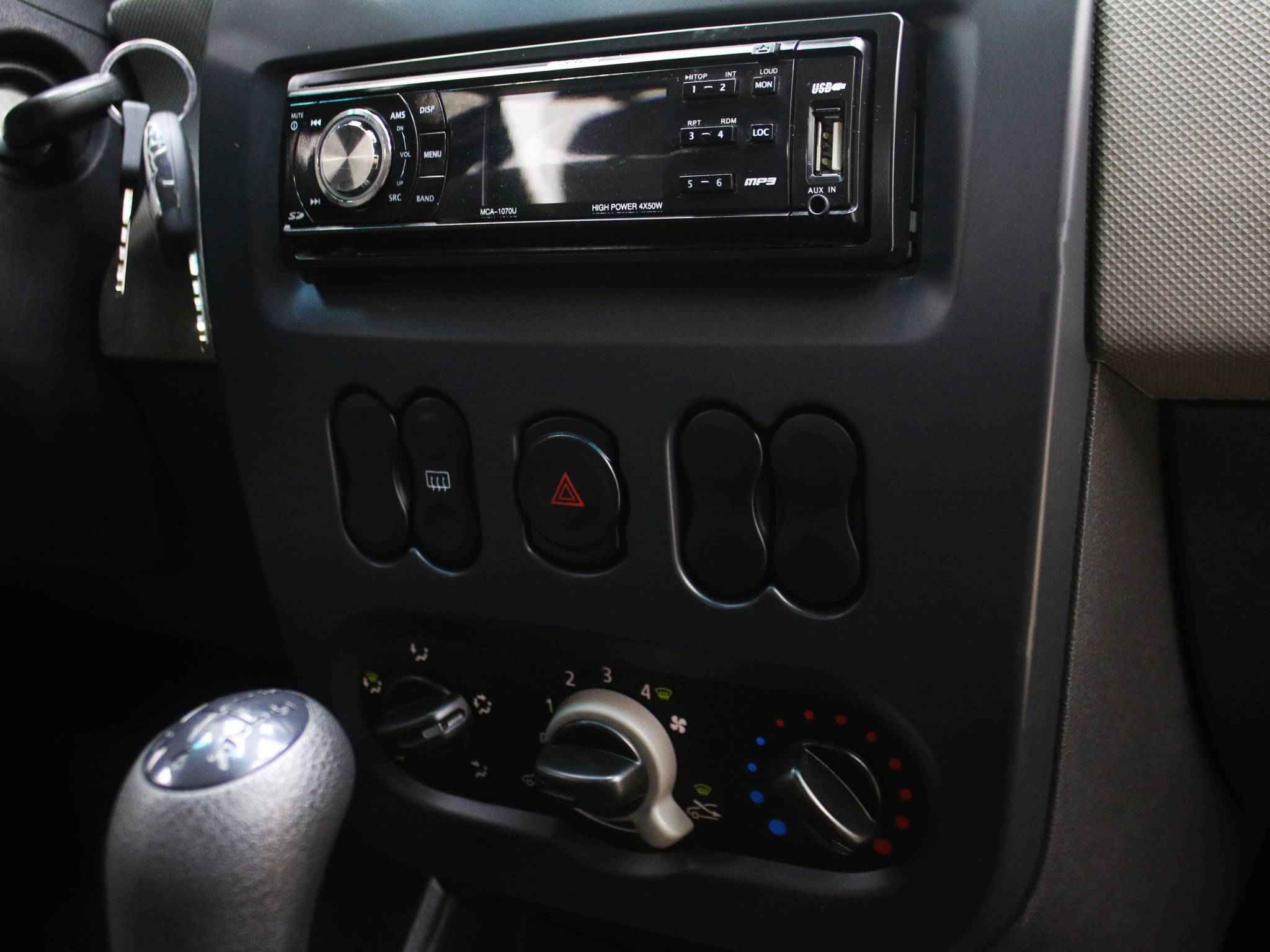 Renault Logan, I Рестайлинг