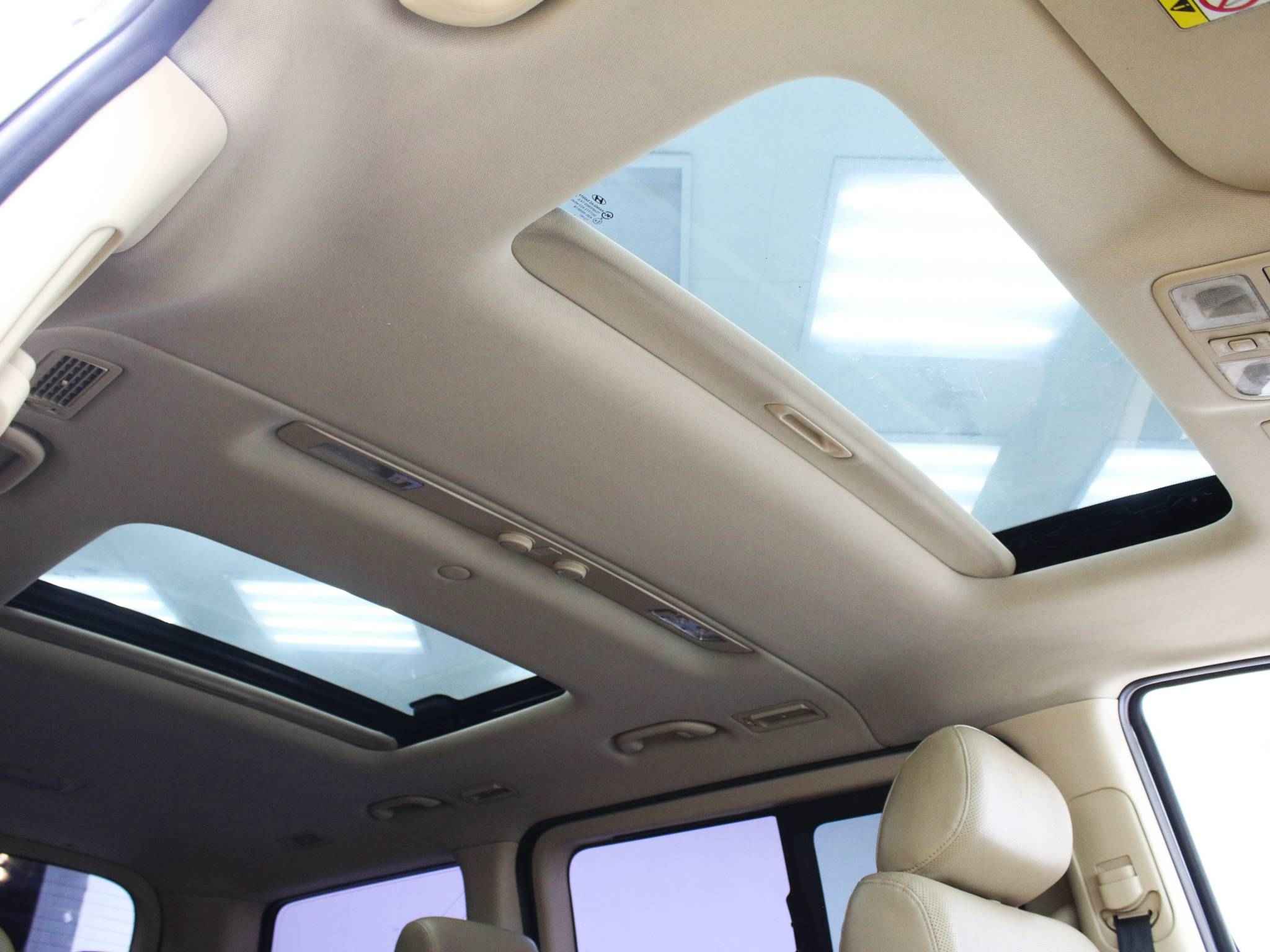 Hyundai Grand Starex, I