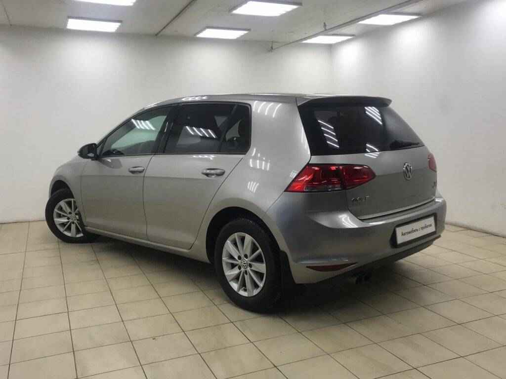 Volkswagen Golf, VII