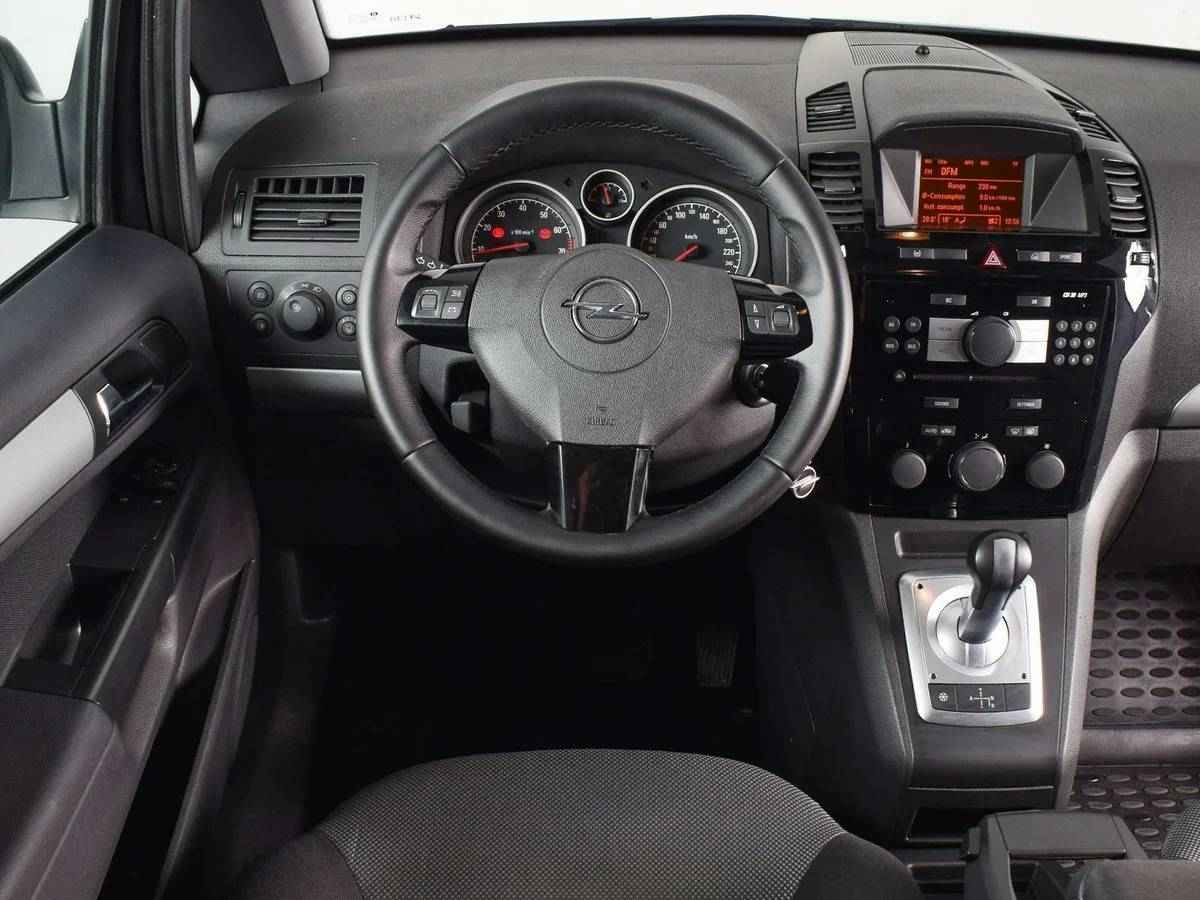 Opel Zafira, B Рестайлинг