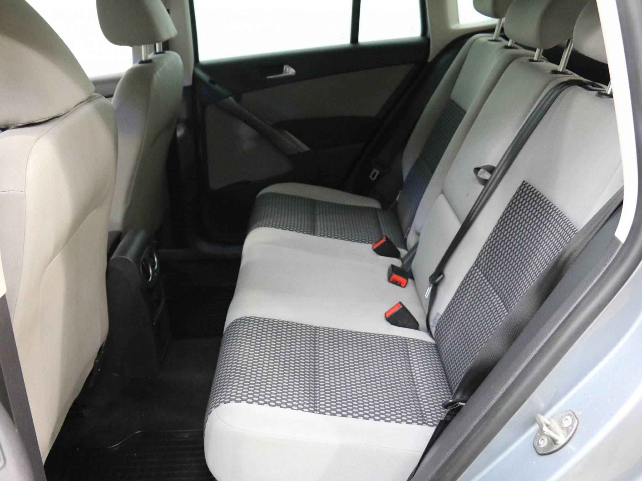 Volkswagen Tiguan, I